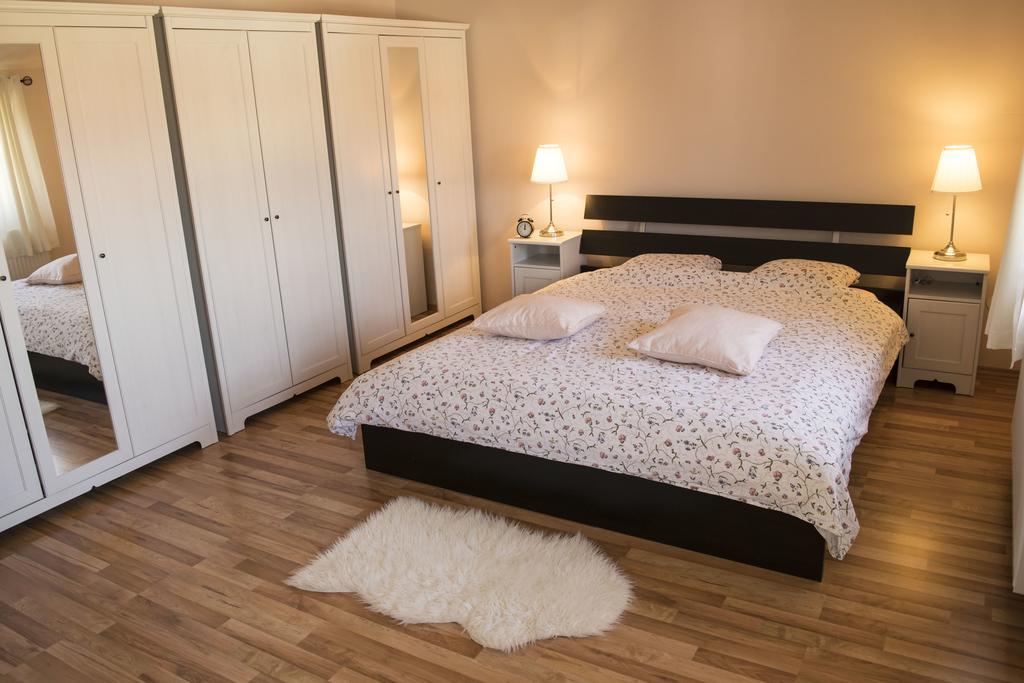 Jimmy Apartments Пула Екстер'єр фото